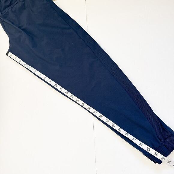 Athleta Brooklyn Ankle Pants Navy Blue Sz 4 Lightweight Stretch - Picture 10 of 13